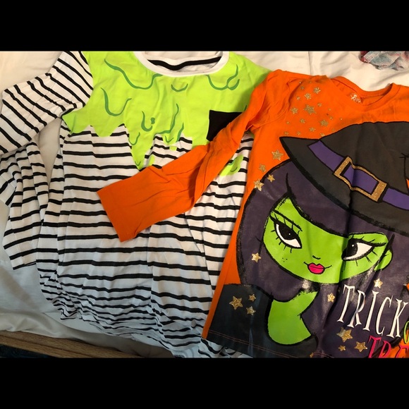 Clothes - Picture 5 of 8